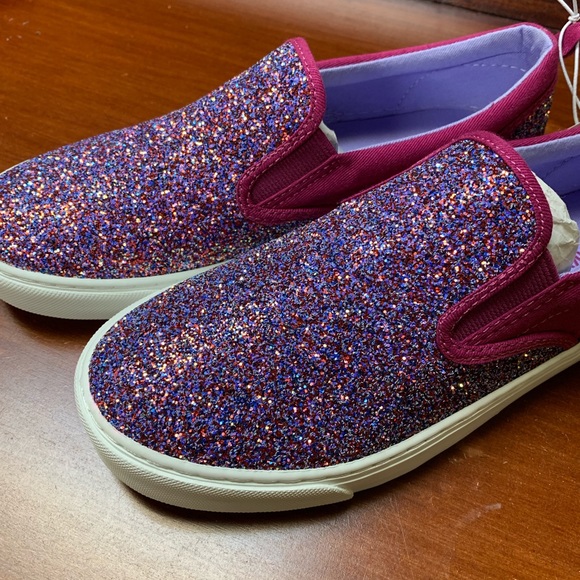 🔥New Old Navy Shoes - Picture 3 of 6